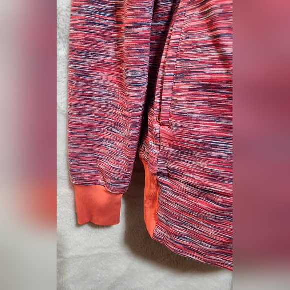 Lululemon reversible jacket.  Floral/stripes.  Size 6 - Picture 12 of 17